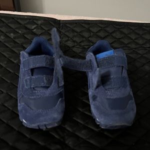 Puma sneakers boy size 6